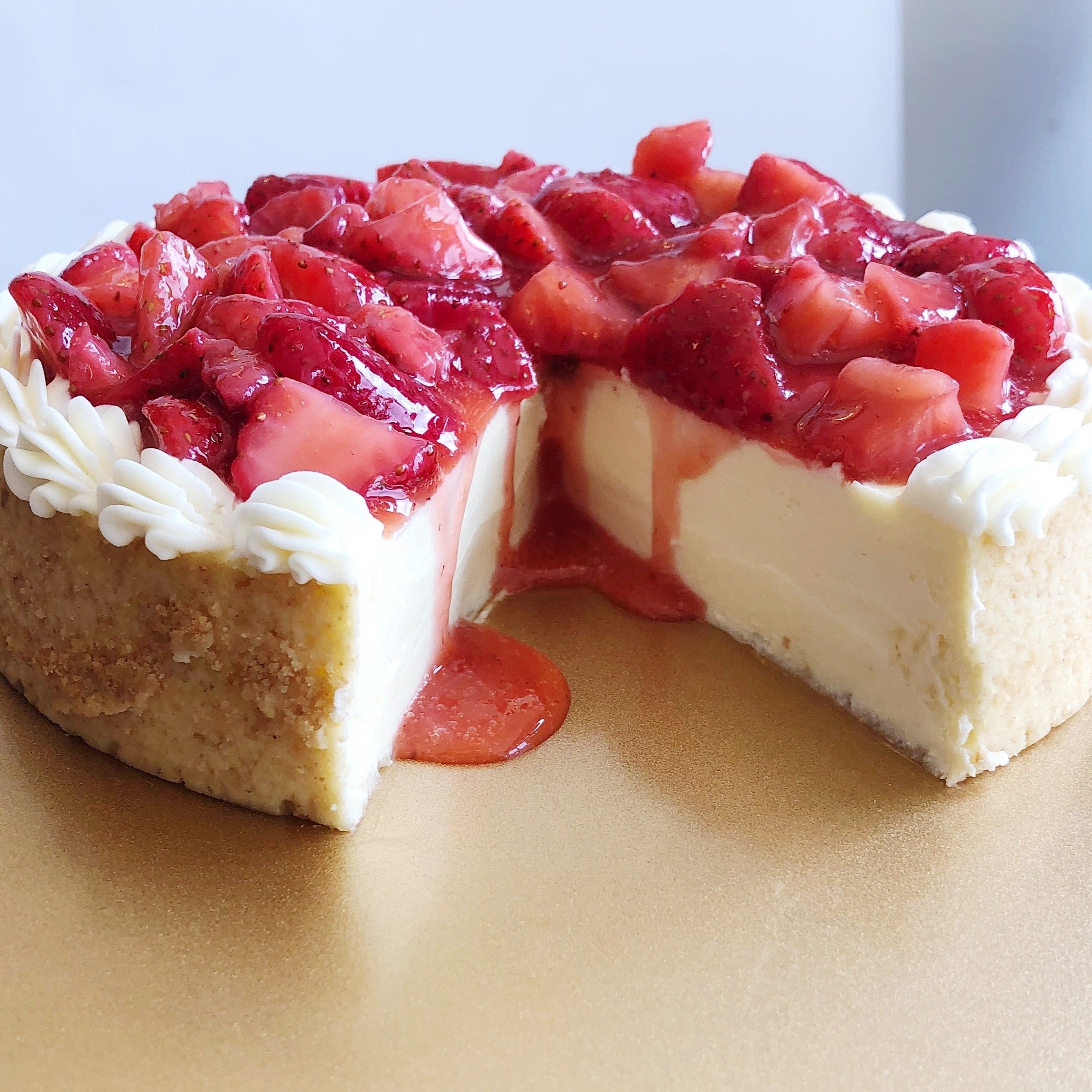 Strawberry Sensation Cheesecake – Cheesy Eddie's