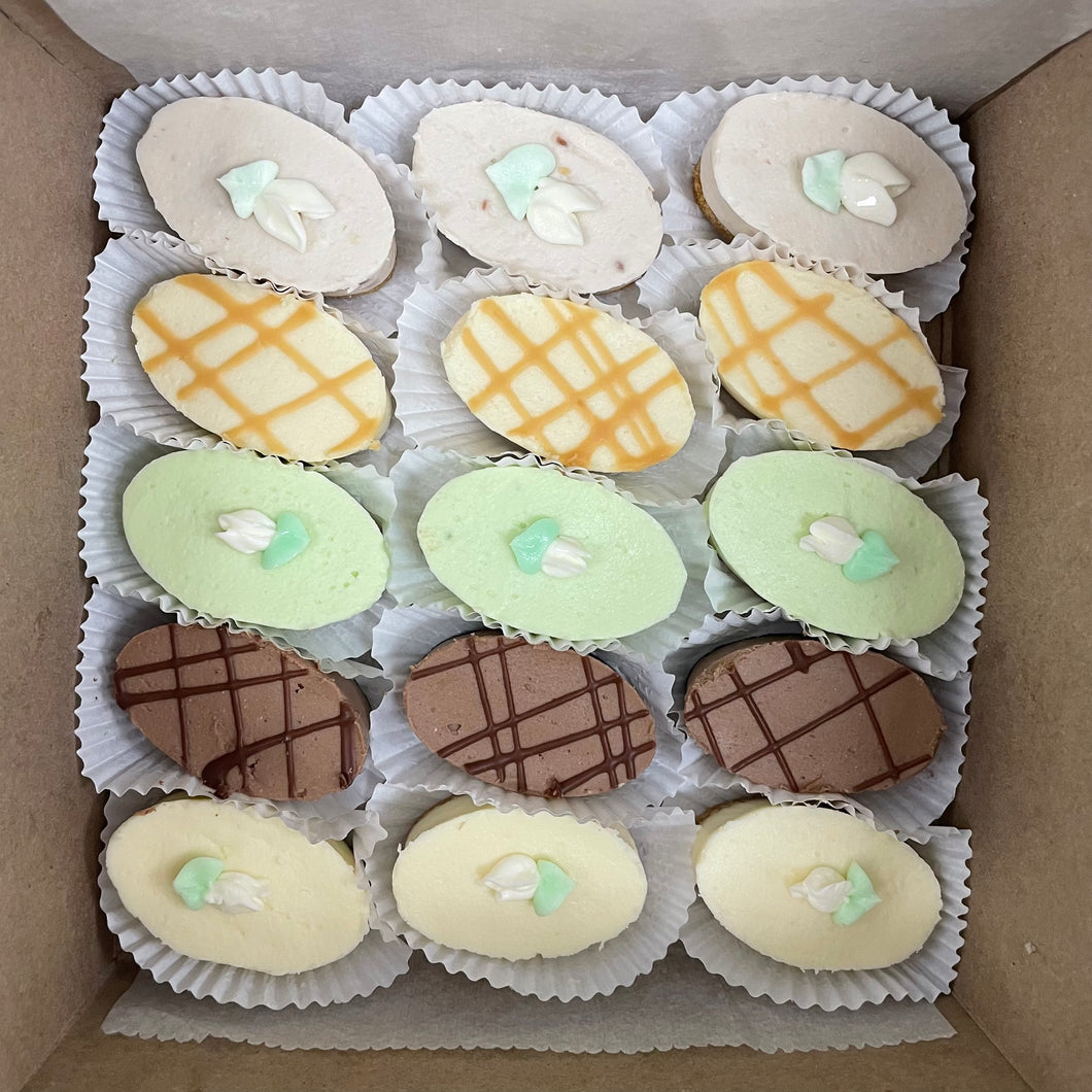 15 Assorted Mini Cheesecakes